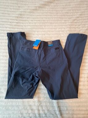 Columbia Men's Navy Stretch omnishade Chinos